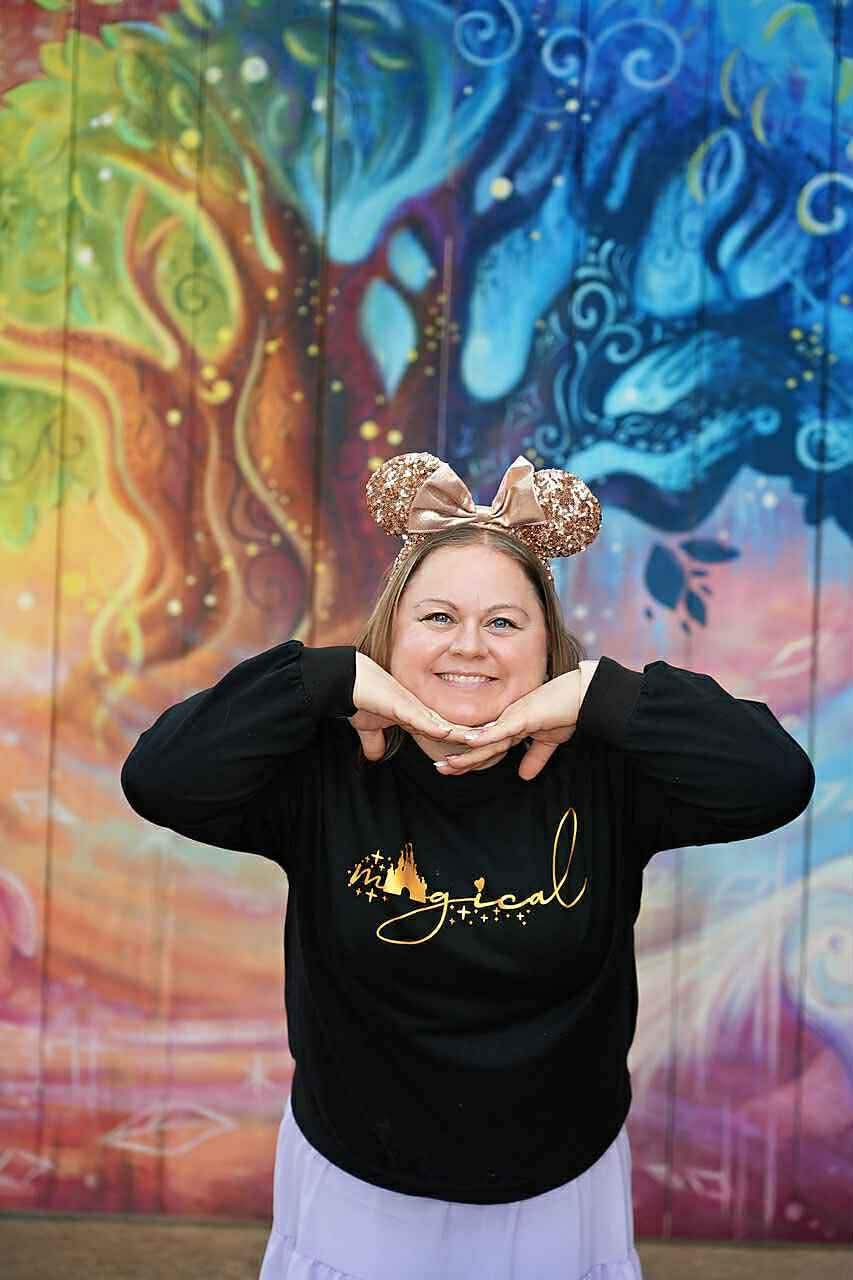 Diana Fowler, Disney Travel Agent in Edmonton, Alberta with ClickTheMouse Travel